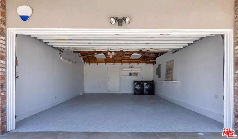 Two Car Garage, direct access