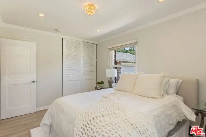 7537 Quimby Avenue, West Hills, California 91307