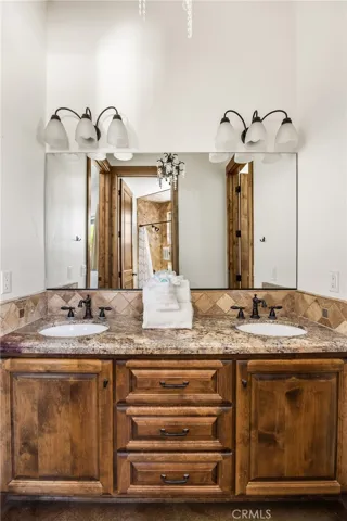 Jack & Jill Bathroom