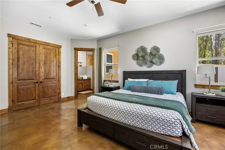 2nd Primary Ensuite (5th bedroom)