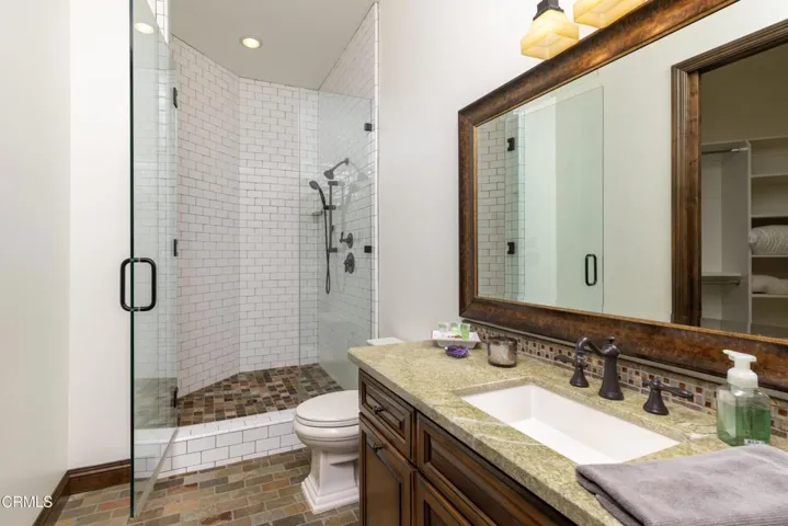 67_master_bathroom_5