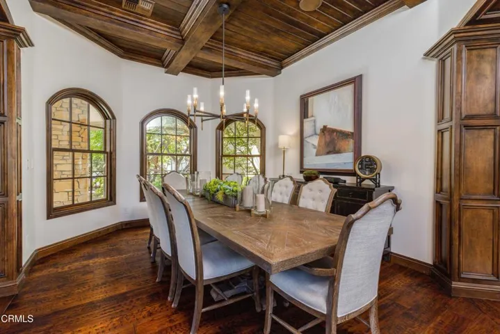26_dining_room_1