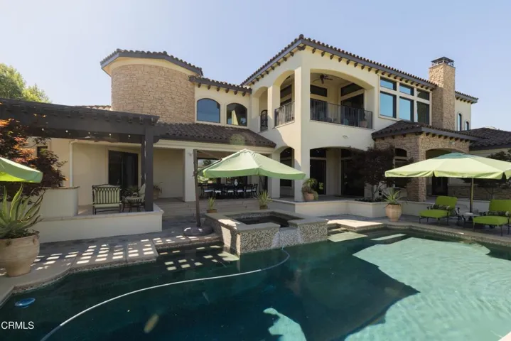 74_back_exterior_4