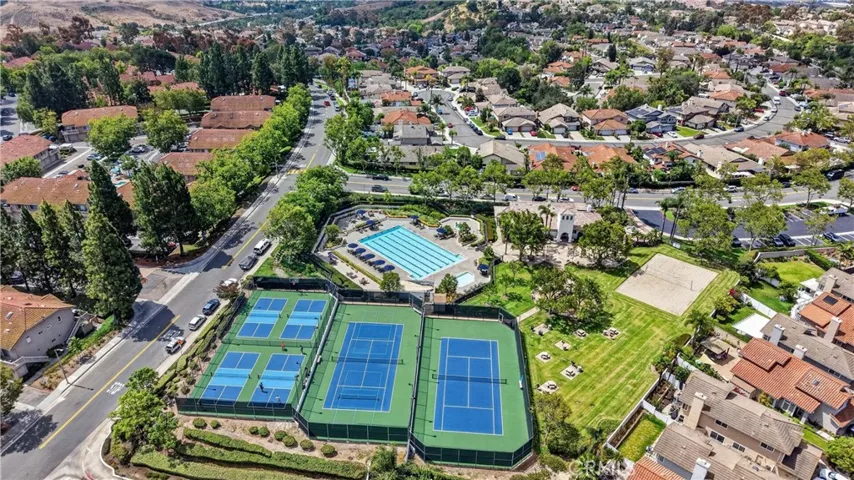 28811 Vista Aliso, Lake Forest, California 92679