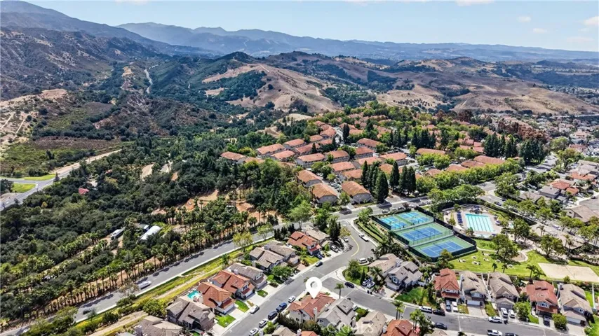 28811 Vista Aliso, Lake Forest, California 92679