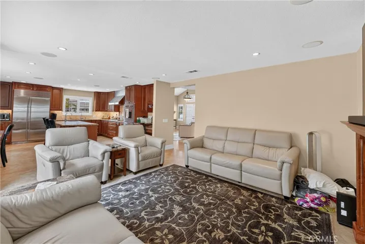 28811 Vista Aliso, Lake Forest, California 92679