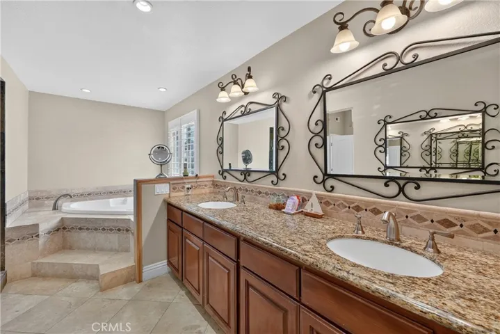 28811 Vista Aliso, Lake Forest, California 92679