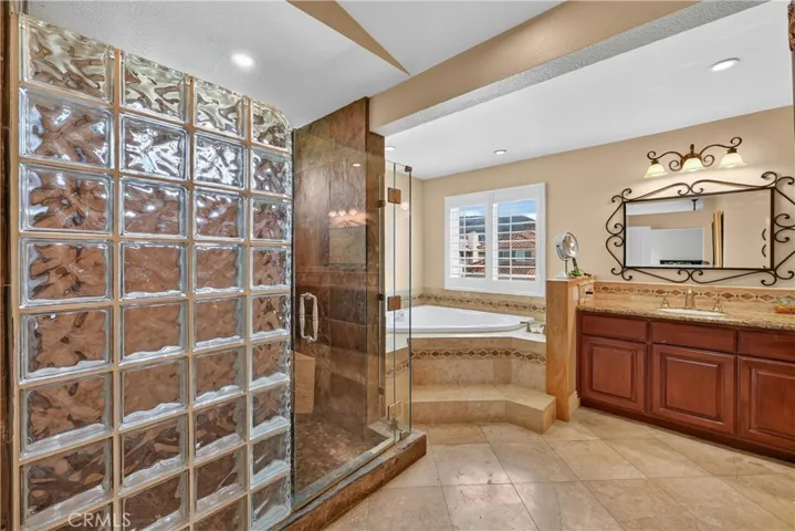 28811 Vista Aliso, Lake Forest, California 92679