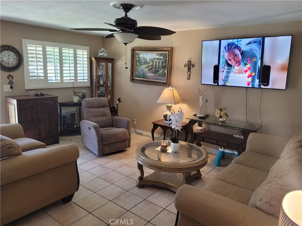 11063 Kibbins, Stanton, California 90680 — photo 4
