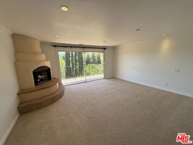 4613 Reforma Road, Woodland Hills, California 91364