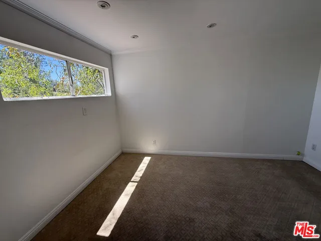 4613 Reforma Road, Woodland Hills, California 91364