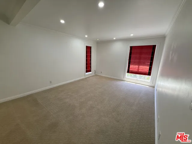 4613 Reforma Road, Woodland Hills, California 91364