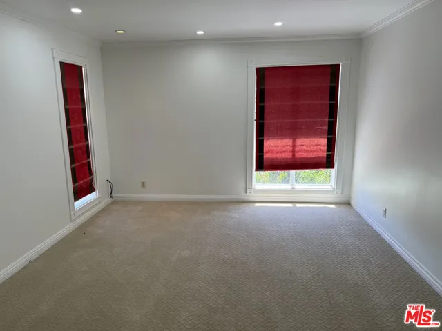 4613 Reforma Road, Woodland Hills, California 91364