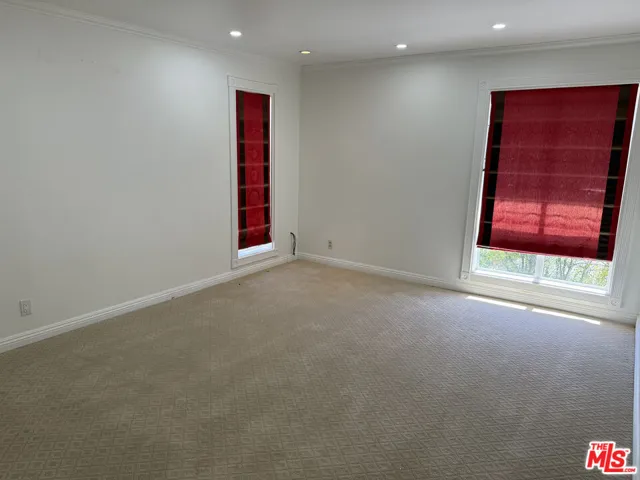 4613 Reforma Road, Woodland Hills, California 91364