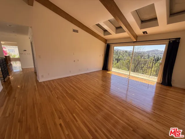 4613 Reforma Road, Woodland Hills, California 91364