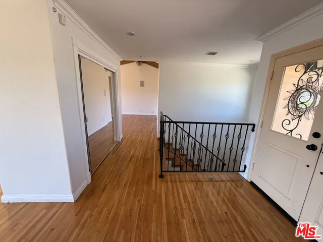 4613 Reforma Road, Woodland Hills, California 91364