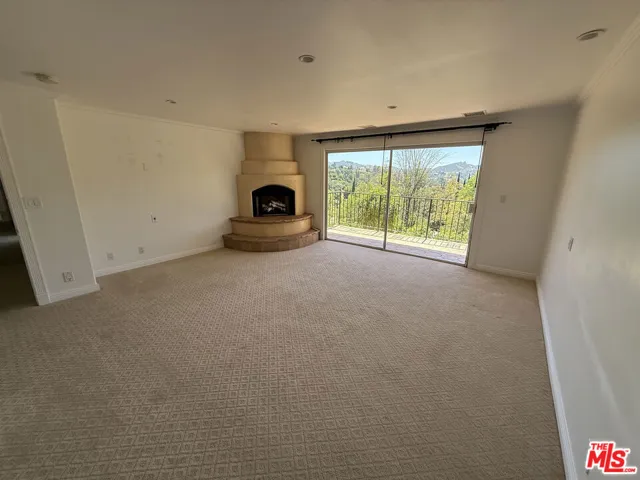 4613 Reforma Road, Woodland Hills, California 91364