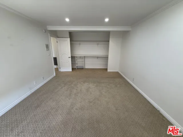 4613 Reforma Road, Woodland Hills, California 91364