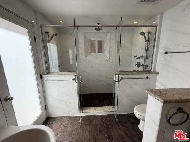 4613 Reforma Road, Woodland Hills, California 91364