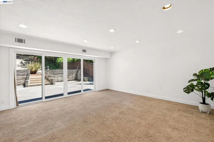5775 Cold Water Dr, Castro Valley, California 94552