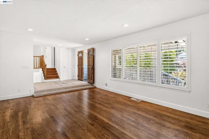 5775 Cold Water Dr, Castro Valley, California 94552