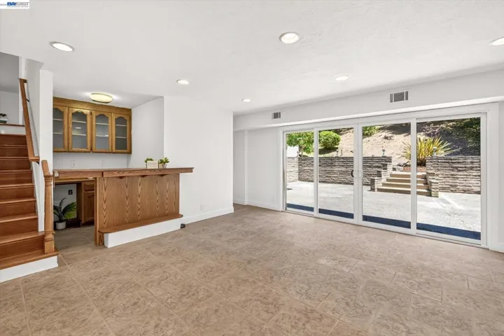 5775 Cold Water Dr, Castro Valley, California 94552