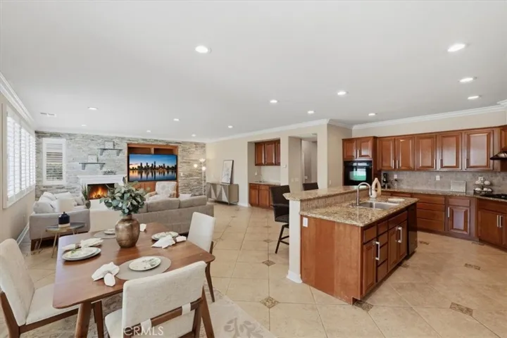Kitchen & Family Room