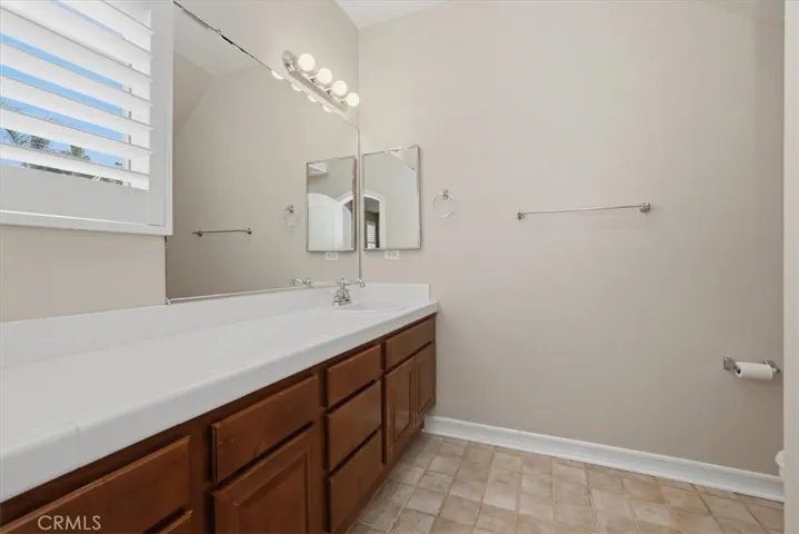 Downstairs Full Bath #1