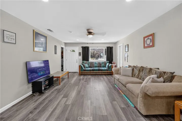 1565 E Santa Fe, Merced, California 95340
