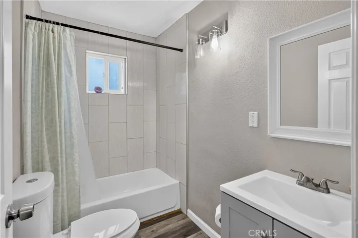 1565 E Santa Fe, Merced, California 95340