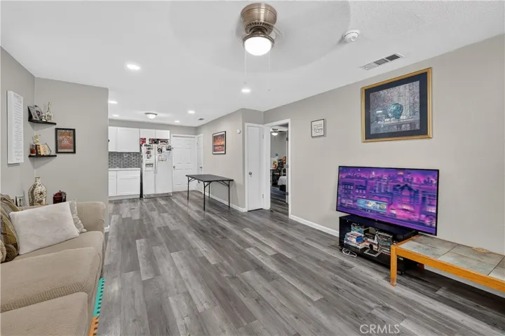1565 E Santa Fe, Merced, California 95340