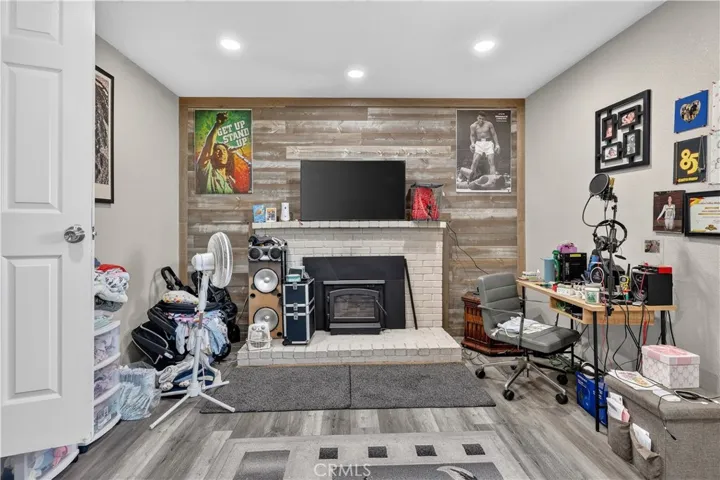 1565 E Santa Fe, Merced, California 95340