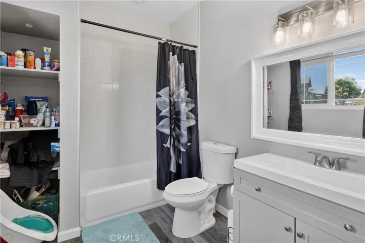 1565 E Santa Fe, Merced, California 95340