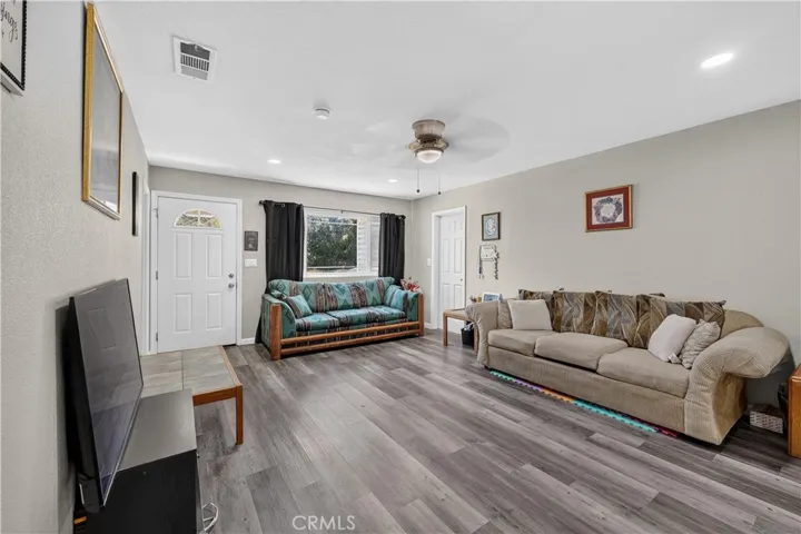 1565 E Santa Fe, Merced, California 95340