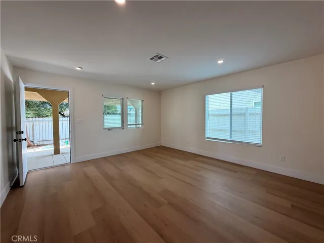 3436 Pontiac B, Jurupa Valley, California 92509