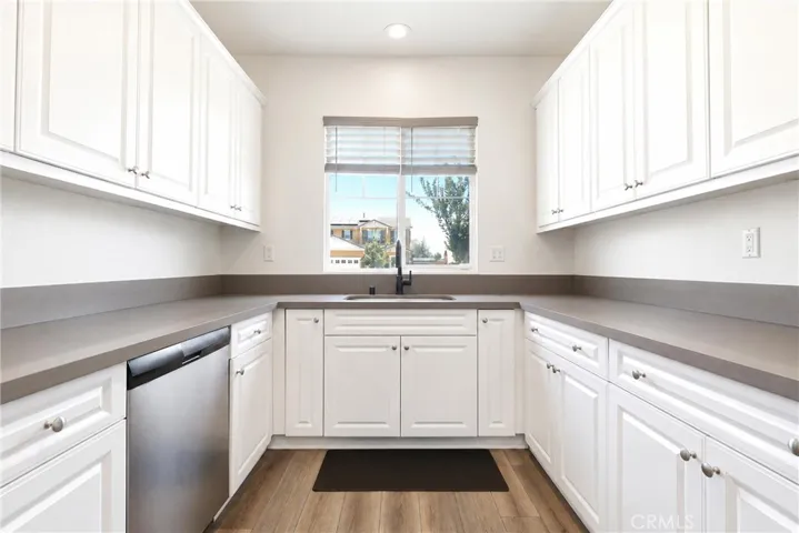 4903 Vanderham, Eastvale, California 91752
