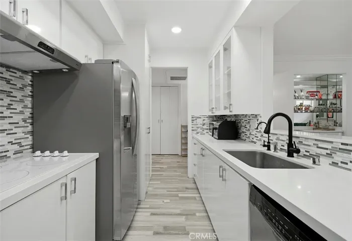 1277 S S Beverly Glen Blvd #107, Los Angeles, California 90024