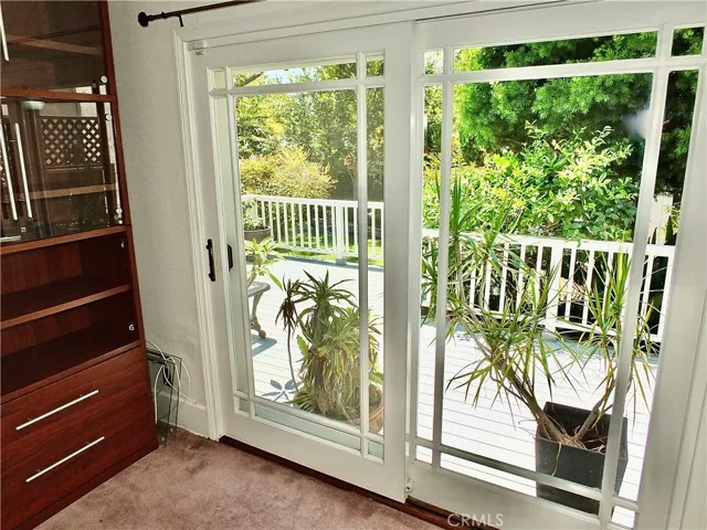 Bedroom with garden view