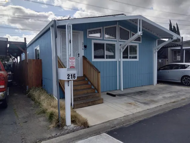 216 Orangevale, Pittsburg, California 94565-4151