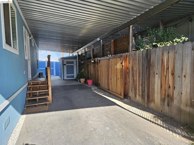 216 Orangevale, Pittsburg, California 94565-4151