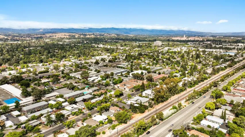 3920 Park Boulevard, Palo Alto, California 94306