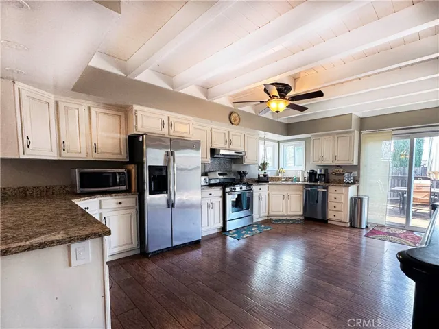61 S Main Street, Templeton, California 93465