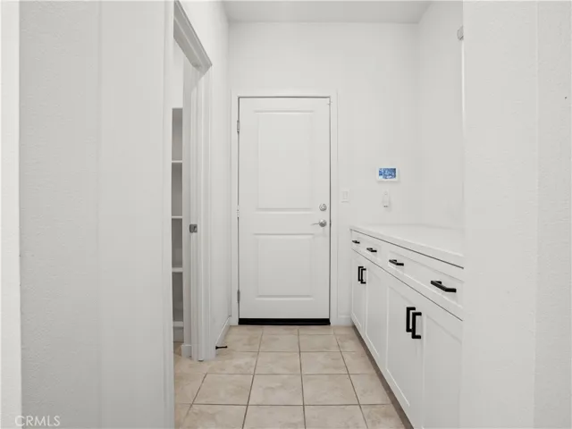 Mudroom/Dropzone