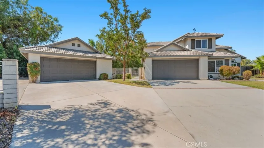 Front of home and detached garage