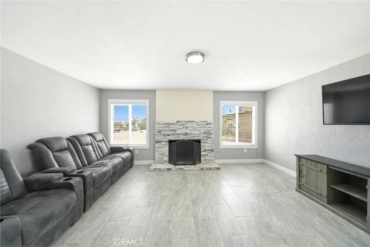 2930 Pinon Court, Highland, California 92346