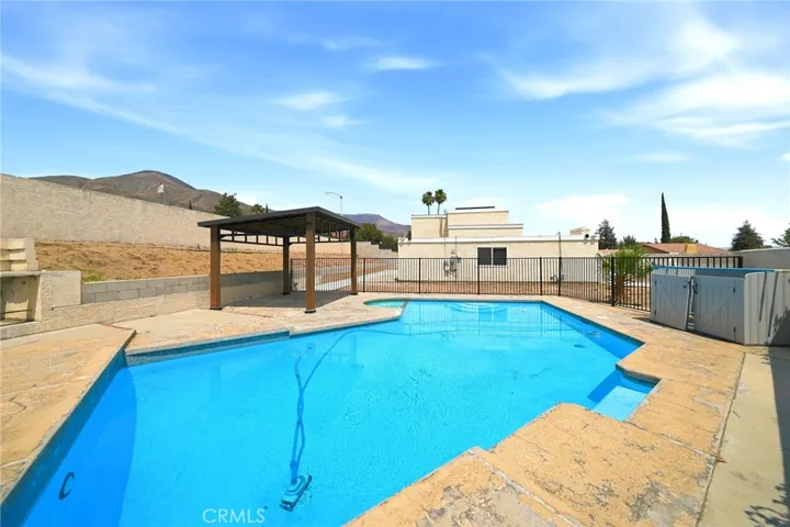 2930 Pinon Court, Highland, California 92346