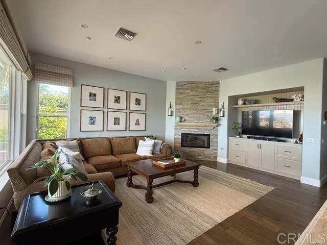 Ocean views, opens to sparkling pool!