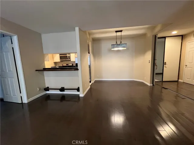 1240 S Corning, Los Angeles, California 90035