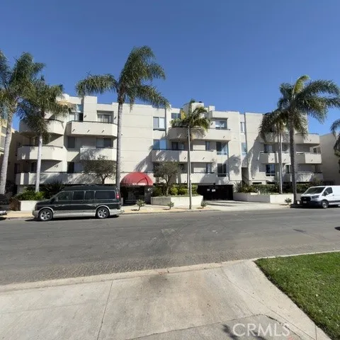 1240 S Corning, Los Angeles, California 90035