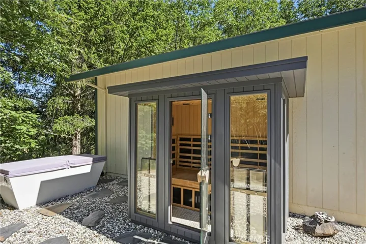 outdoor sauna